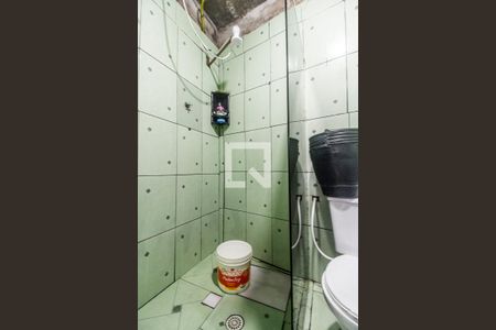 Banheiro de casa à venda com 1 quarto, 80m² em Vila Nova Barueri, Barueri