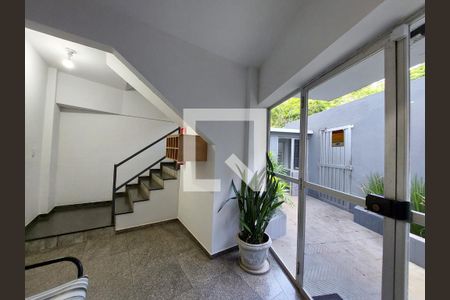 Hall de Entrada de apartamento à venda com 2 quartos, 70m² em Santa Lúcia, Belo Horizonte