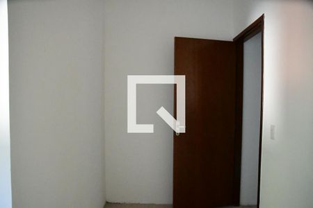 Casa de Condomínio para alugar com 2 quartos, 59m² em Bairro do Maranhao, Cotia