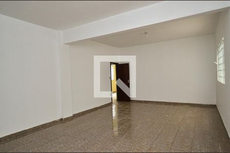 Quarto 2 de casa para alugar com 5 quartos, 400m² em Esplanada, Belo Horizonte