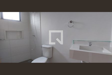 Banheiro de kitnet/studio à venda com 1 quarto, 30m² em Vila Bastos, Santo André