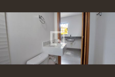 Banheiro de kitnet/studio à venda com 1 quarto, 24m² em Vila Bastos, Santo André