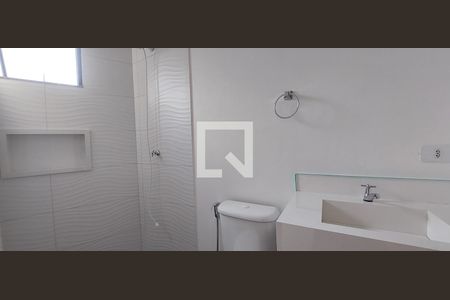 Banheiro de kitnet/studio à venda com 1 quarto, 36m² em Vila Bastos, Santo André