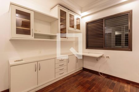 Quarto 1 de apartamento para alugar com 3 quartos, 113m² em Indianópolis, São Paulo