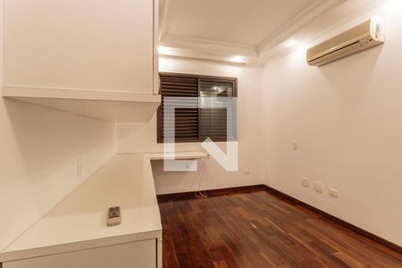 Quarto 1 de apartamento para alugar com 3 quartos, 113m² em Indianópolis, São Paulo