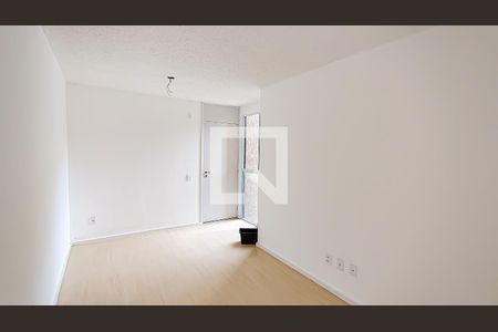 sala de apartamento para alugar com 2 quartos, 48m² em Curicica, Rio de Janeiro