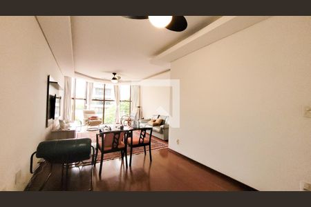 Sala de apartamento à venda com 4 quartos, 146m² em Cambuí, Campinas