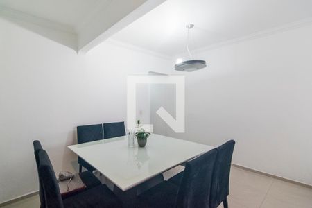 Sala de apartamento para alugar com 3 quartos, 69m² em Jardim Santo André, Santo André