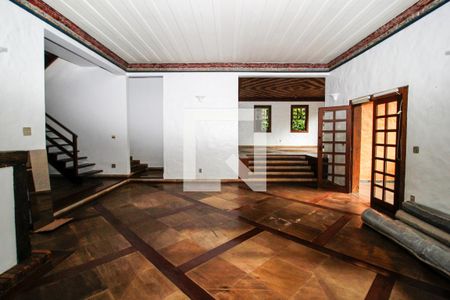 Casa à venda com 4 quartos, 950m² em Vila D’el Rey, Nova Lima