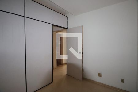 Sala 1 de casa à venda com 5 quartos, 280m² em Centro, Canoas