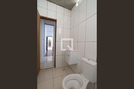 Banheiro da Suíte de casa para alugar com 2 quartos, 54m² em Jardim Adriana, Guarulhos