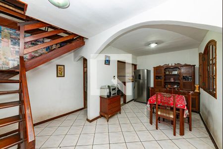 Sala 1 de casa à venda com 5 quartos, 180m² em Betânia, Belo Horizonte