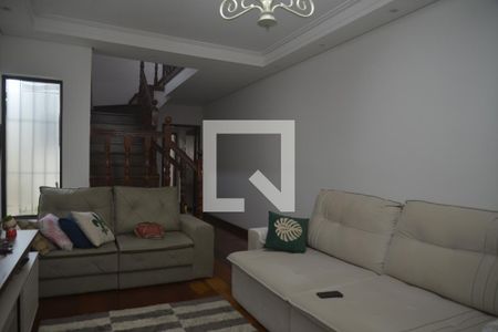 Sala de casa para alugar com 4 quartos, 140m² em Vila Humaitá, Santo André