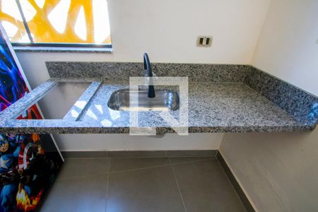 Quarto/Cozinha de kitnet/studio à venda com 1 quarto, 23m² em Vila Bastos, Santo André