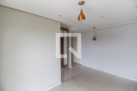 Sala  de casa para alugar com 2 quartos, 48m² em Vila Ester, Carapicuíba