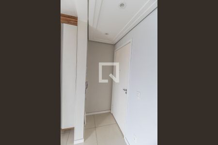 Entrada de casa para alugar com 2 quartos, 48m² em Vila Ester, Carapicuíba