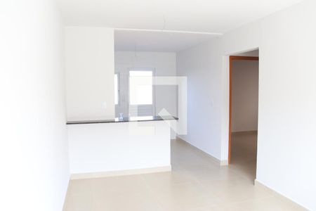 Sala de casa de condomínio para alugar com 2 quartos, 60m² em Vila Mutirao Ii, Goiânia