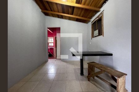 Sala de casa à venda com 2 quartos, 72m² em Santos Dumont, São Leopoldo