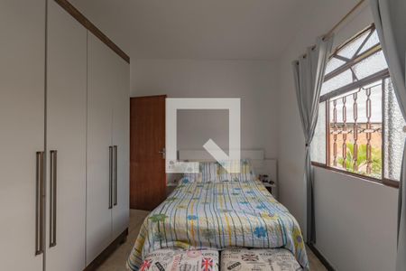 Semi Suíte 2 de casa para alugar com 3 quartos, 190m² em Santa Monica, Belo Horizonte