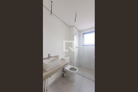 Banheiro da Suite 1 de apartamento para alugar com 2 quartos, 85m² em Jardim Brasil, Campinas