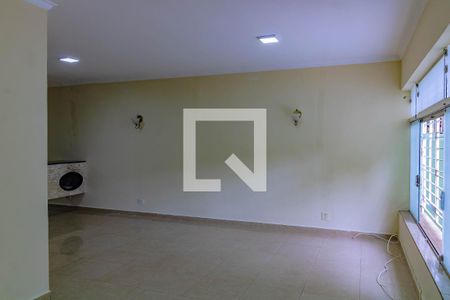 Sala de casa para alugar com 4 quartos, 300m² em Planalto Paulista, São Paulo