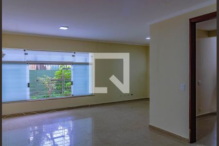 Sala de casa para alugar com 4 quartos, 300m² em Planalto Paulista, São Paulo