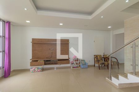 Sala de casa à venda com 3 quartos, 113m² em Igara, Canoas