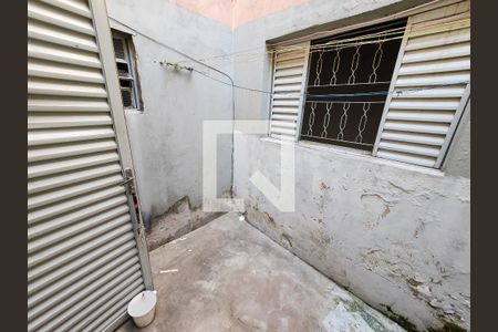 Quintal de casa para alugar com 2 quartos, 60m² em Jardim Everest, Hortolândia