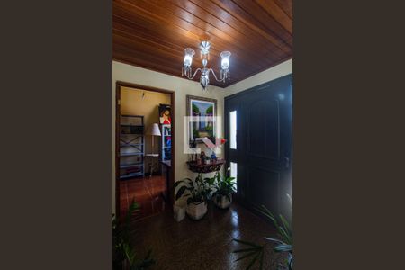 Hall de casa à venda com 4 quartos, 300m² em Vila Joao Pessoa, Porto Alegre