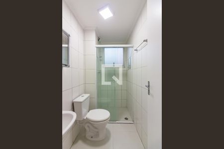 Banheiro de apartamento para alugar com 2 quartos, 55m² em Jardim Roberto, Osasco