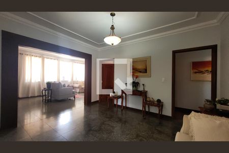 Sala de casa para alugar com 4 quartos, 300m² em Nova Campinas, Campinas