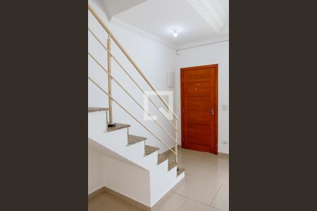 sala de casa de condomínio à venda com 2 quartos, 98m² em Umuarama, Osasco