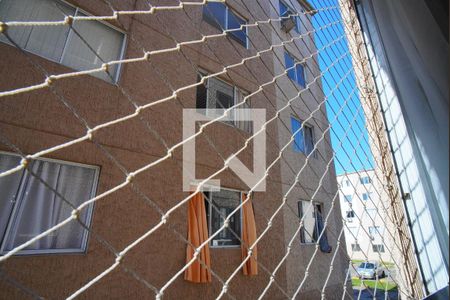 Sala - Vista de apartamento para alugar com 2 quartos, 42m² em Sarandi, Porto Alegre