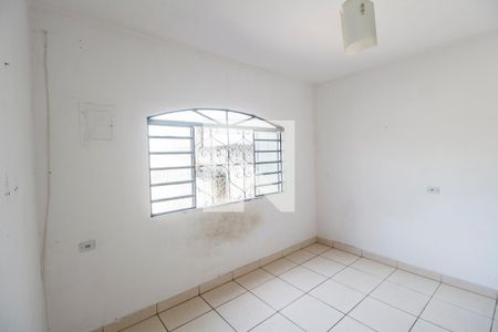 Sala de TV de casa para alugar com 2 quartos, 180m² em Vila Rosa, Carapicuíba