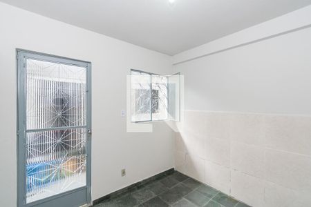 Sala de apartamento para alugar com 1 quarto, 20m² em Vicente de Carvalho, Rio de Janeiro