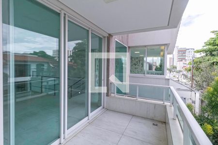 Varanda da sala 1 de casa para alugar com 4 quartos, 364m² em Alto Caiçaras, Belo Horizonte