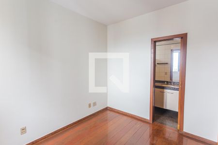 Suíte de apartamento para alugar com 3 quartos, 105m² em Santo Agostinho, Belo Horizonte