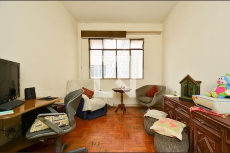 Sala de apartamento para alugar com 2 quartos, 111m² em Santa Efigênia, Belo Horizonte