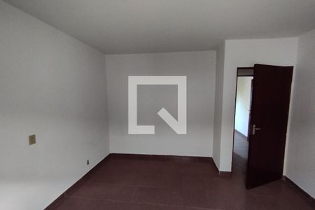 Dormitório 01 de apartamento para alugar com 2 quartos, 56m² em Vila Tiberio, Ribeirão Preto