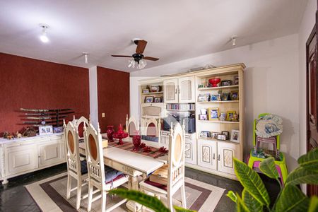 Sala de apartamento à venda com 4 quartos, 360m² em Camboinhas, Niterói