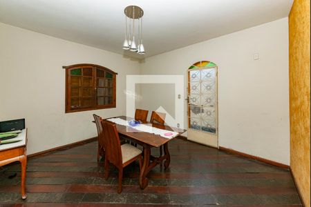 Sala 2 de casa para alugar com 3 quartos, 200m² em Alto Caiçaras, Belo Horizonte