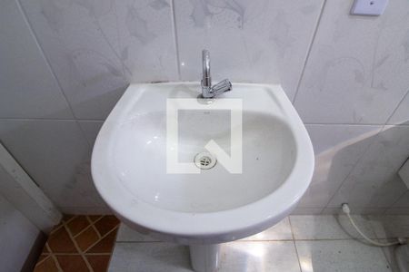 Banheiro de kitnet/studio para alugar com 1 quarto, 40m² em Jardim Betania, Sorocaba