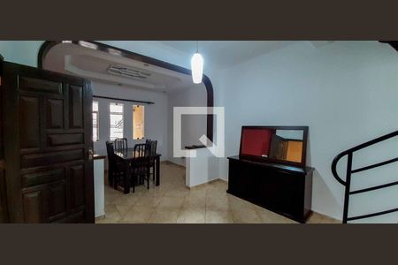 Sala  de casa para alugar com 3 quartos, 200m² em Vila Menck, Osasco