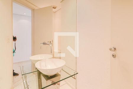 Lavabo de apartamento para alugar com 1 quarto, 83m² em Vila Pirajussara, São Paulo