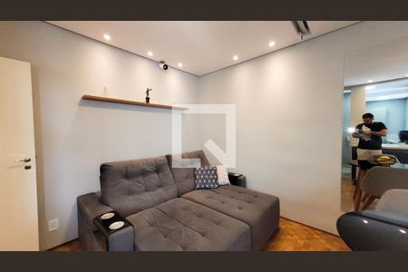 Sala de apartamento à venda com 2 quartos, 76m² em Vila Itapura, Campinas