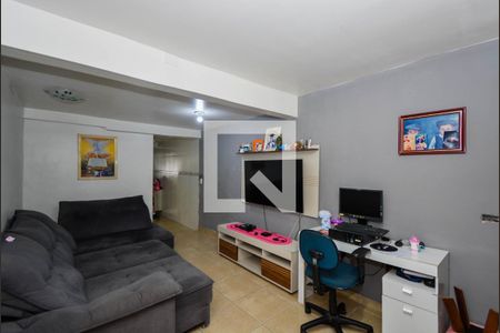 Sala de Estar de casa para alugar com 4 quartos, 193m² em Jardim Flor da Montanha, Guarulhos