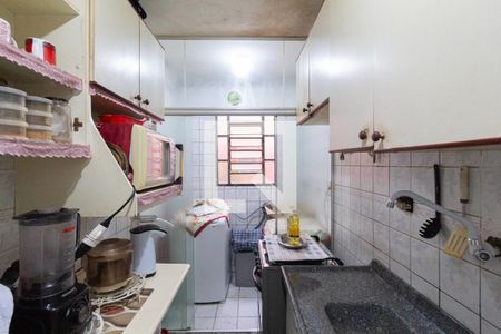 Cozinha e área de serviço de apartamento à venda com 2 quartos, 45m² em Conceicao, Osasco