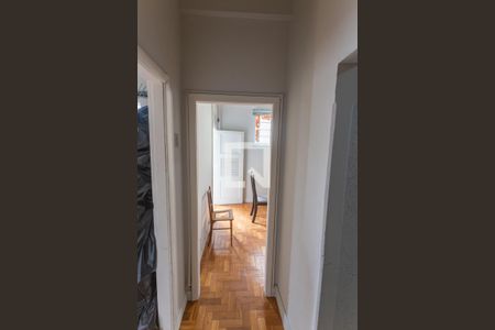 Corredor de apartamento para alugar com 2 quartos, 63m² em Lagoinha, Belo Horizonte