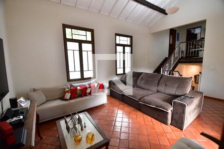 Sala TV de casa de condomínio à venda com 3 quartos, 326m² em Conjunto Habitacional Vila Santana (sousas), Campinas