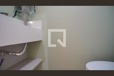 Lavabo de casa para alugar com 3 quartos, 123m² em Campeche Central, Florianópolis